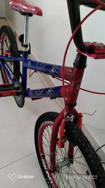 Bicicleta Infantil Homem-Aranha aro 20 - Foto 3