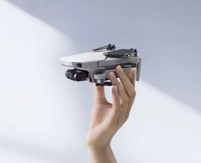 Drone DJI Mini 2 4K - Kit Single + Acessórios Originais - Impecável! - Foto 2