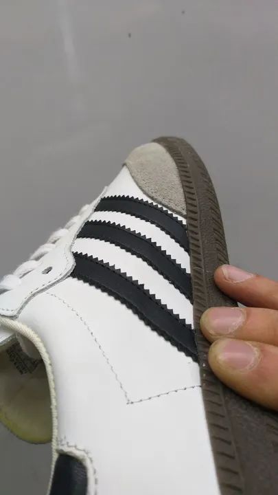 Tênis Adidas samba , branco e preto - Foto 2