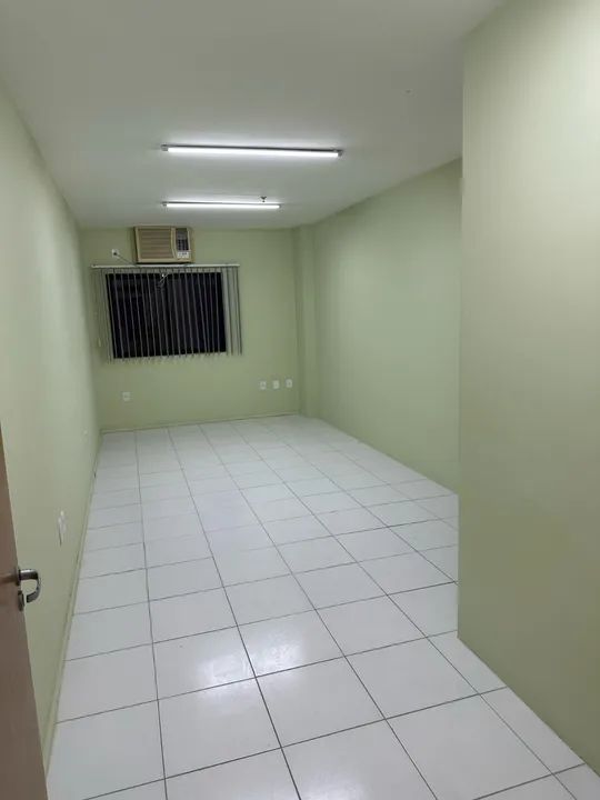 04 salas conjugadas para locação, recém reformadas, 03 wc, 01 copa, 04 vagas, Av. Tancredo