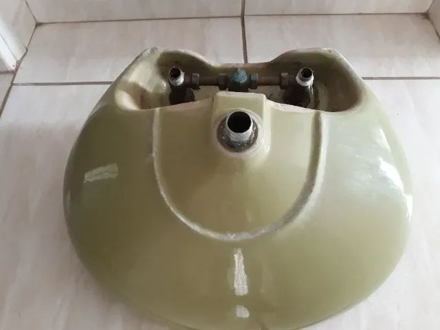 Lavatorio para banheiro com 2 torneiras com sistema de agua quente e fria. - Foto 2