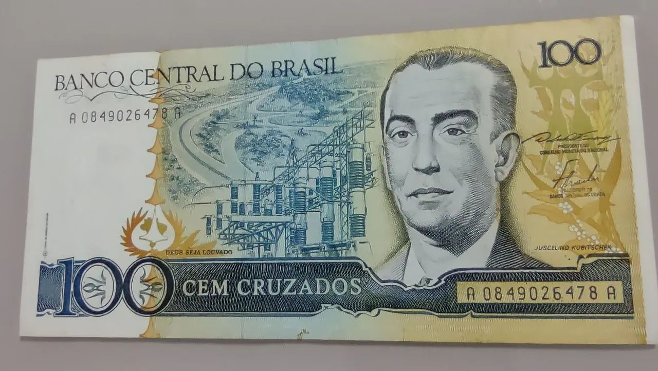 Cédula antiga de 100 cruzados