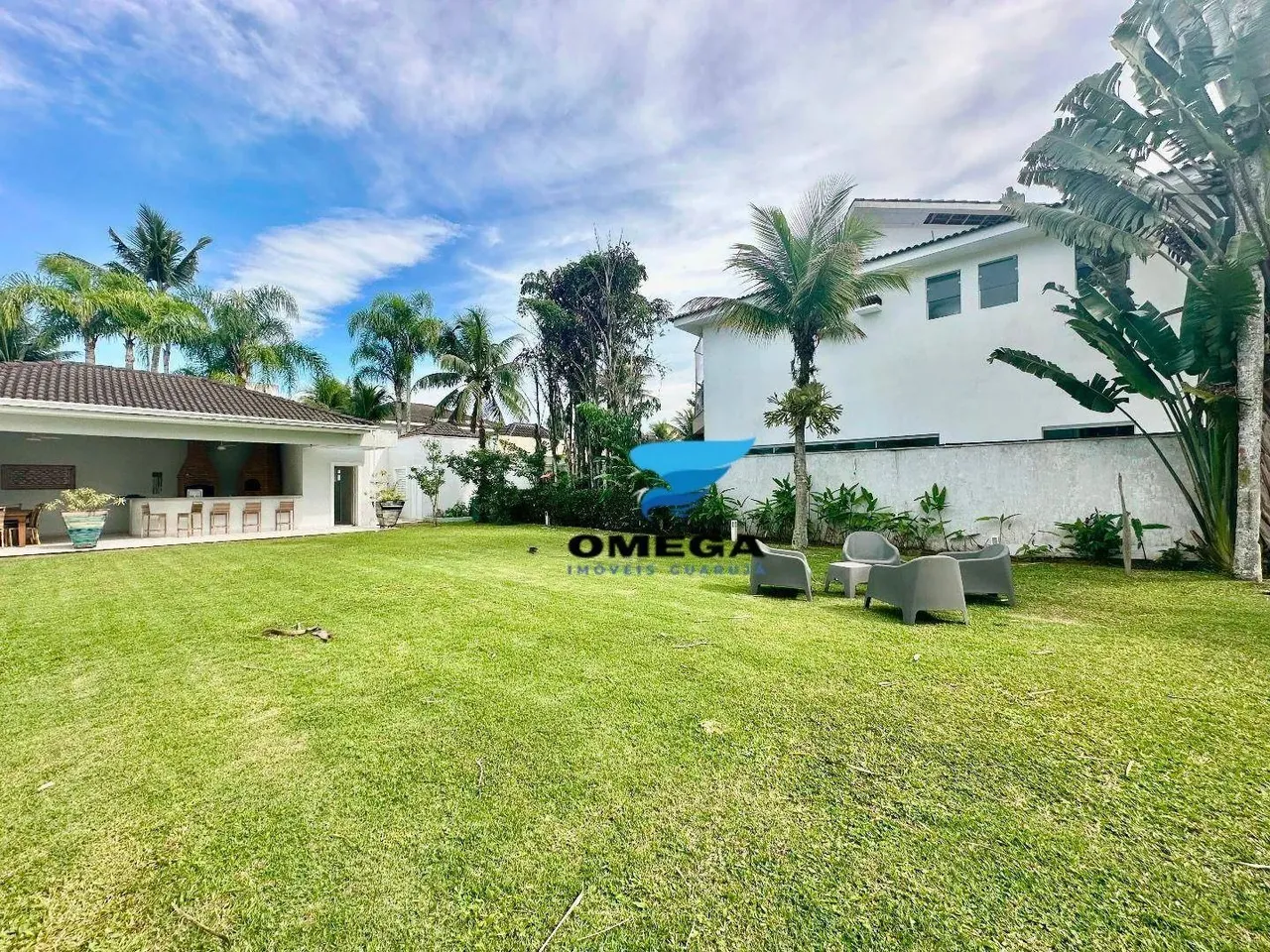 Terreno à venda em Condomínio Jardim Acapulco no Guarujá | Omega Imóveis