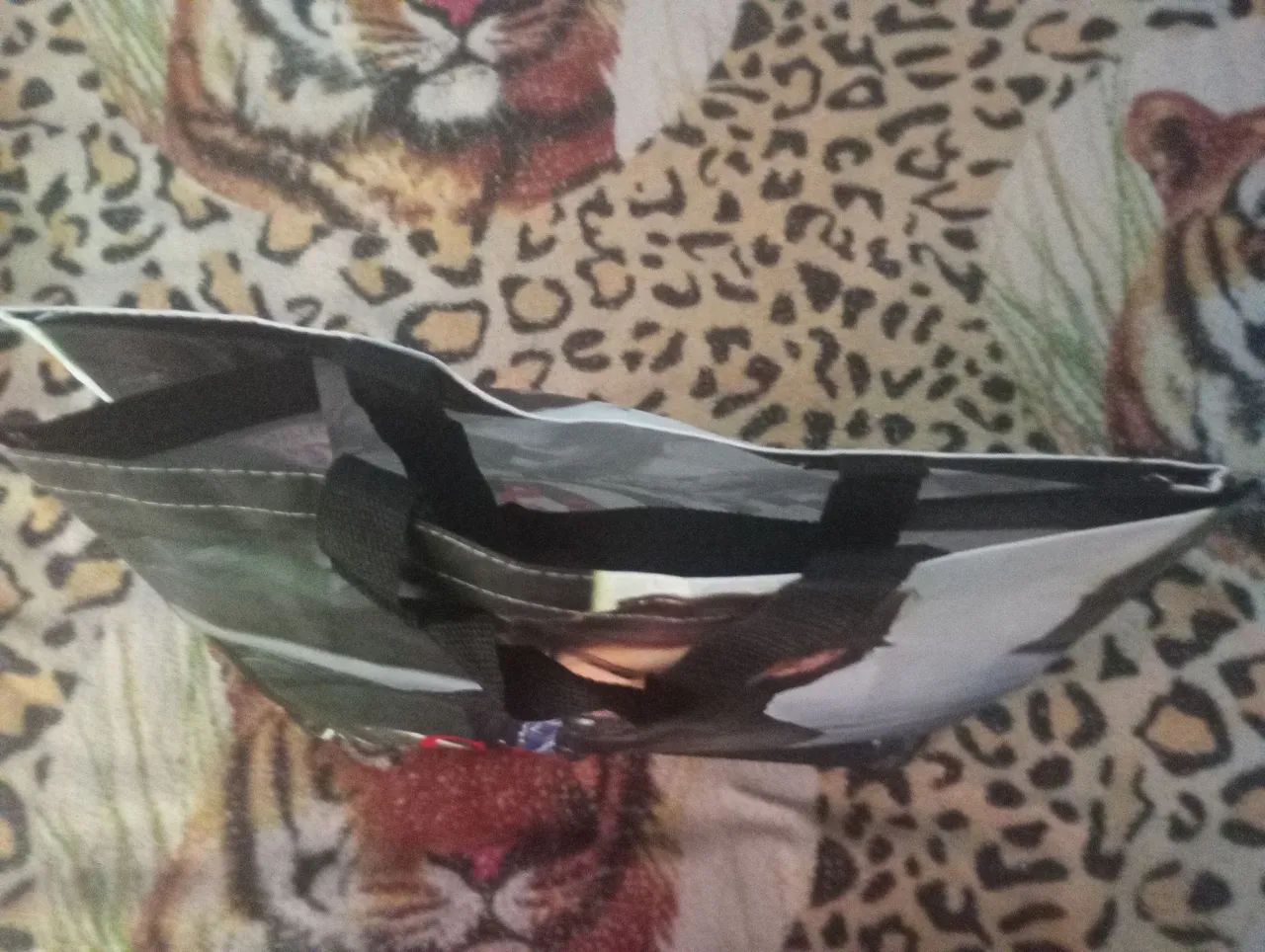 Bolsa de ombro marca Guess  - Foto 6