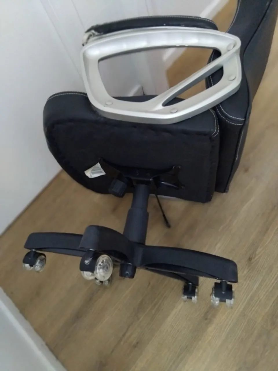 Cadeira Gamer em ótimo estado  - Foto 2