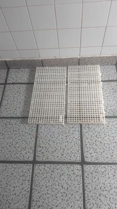 Estrado 25x50  de encaixes, tenho 7 unidades  - Foto 2