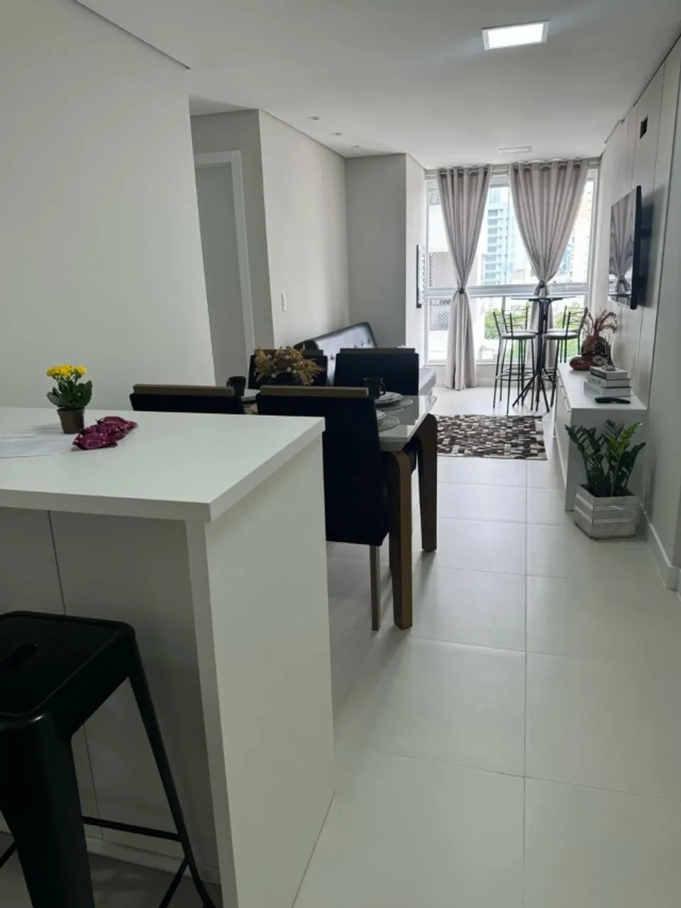 Locação Anual Bairro Vila Operária Arboreto 2 Dormitórios Mobiliado