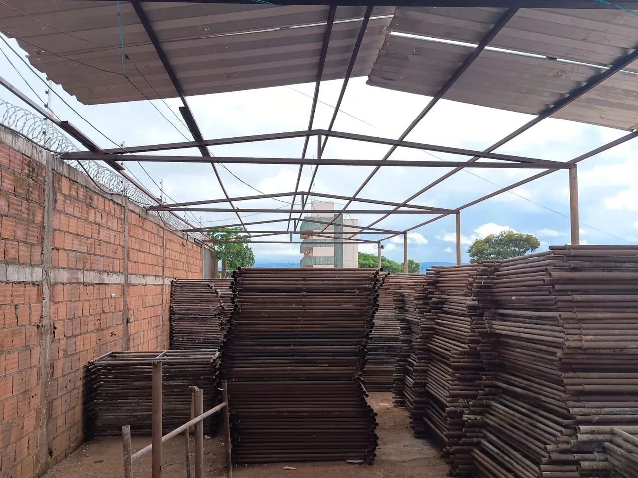 vendo uma locadora completa  fala * - Foto 2
