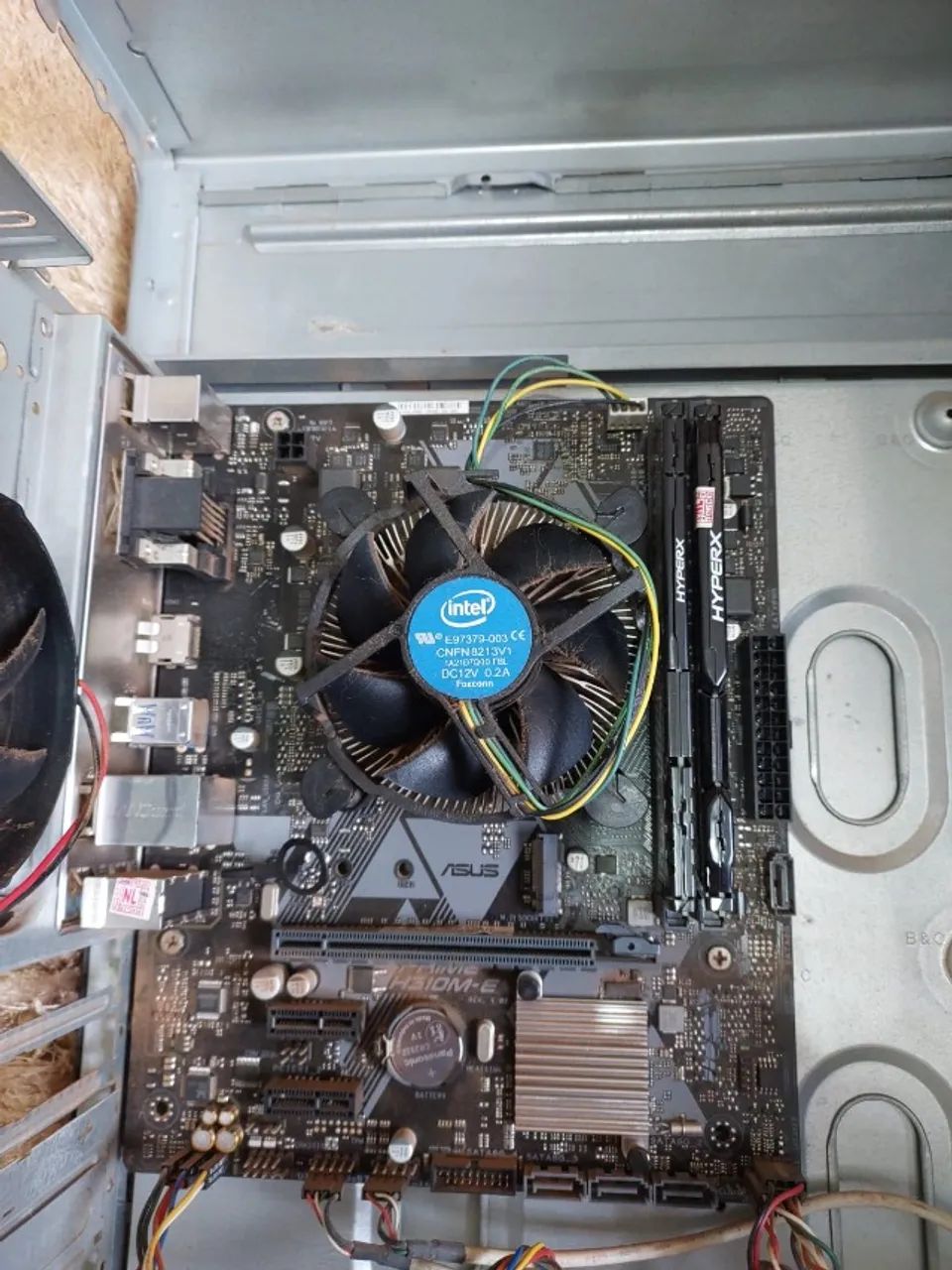 kit placa mãe, processador i59400f, memoria 16gb e placa de vídeo RX580