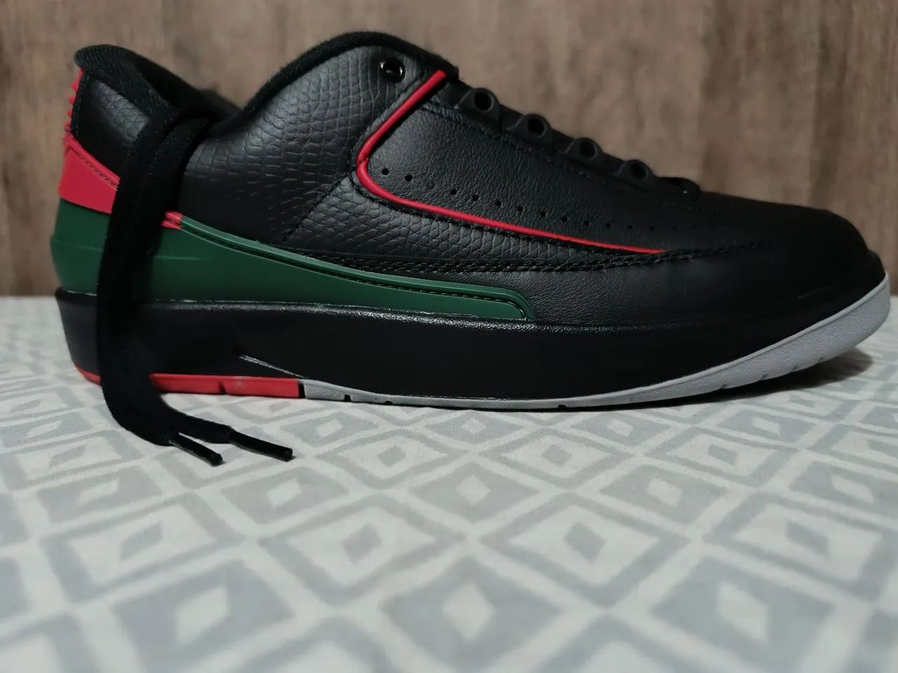 Tênis Air Jordan 2 Low - Foto 2