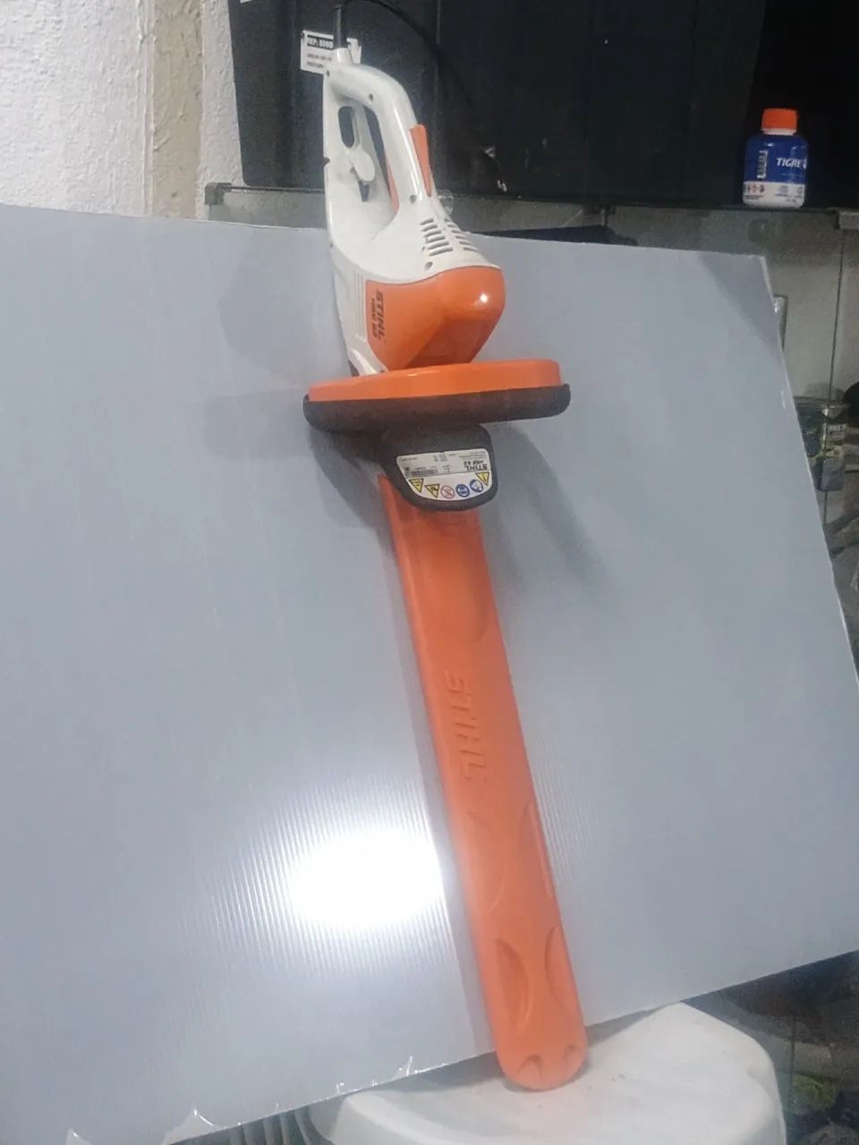 Aparador de cerca viva Stihl 110v - Foto 3