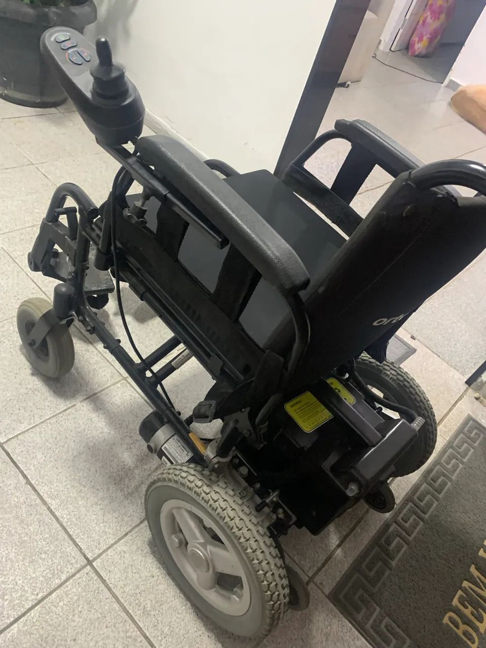 Cadeira de Rodas Elétrica Completa e Funcional - Foto 5