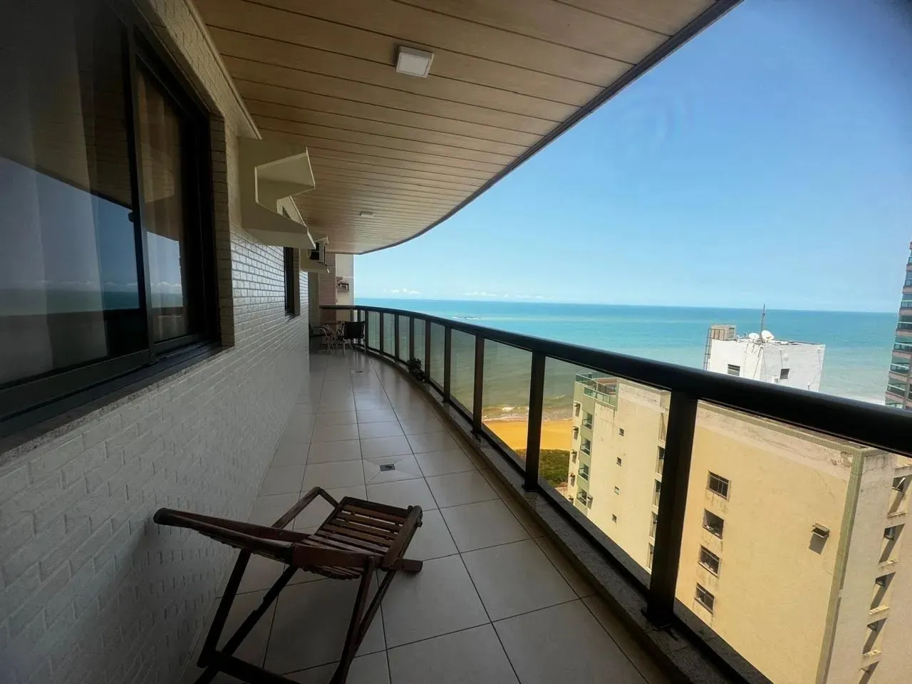 Apto mobiliado de 135m² na Praia de Itaparica