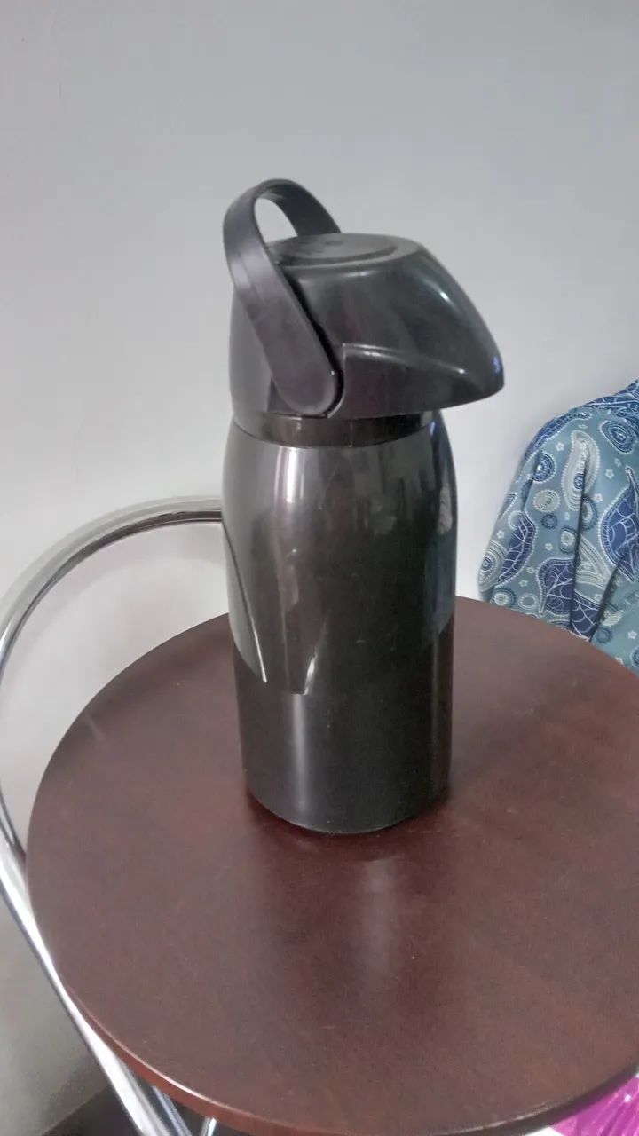 Garrafa térmica  1.800 ml