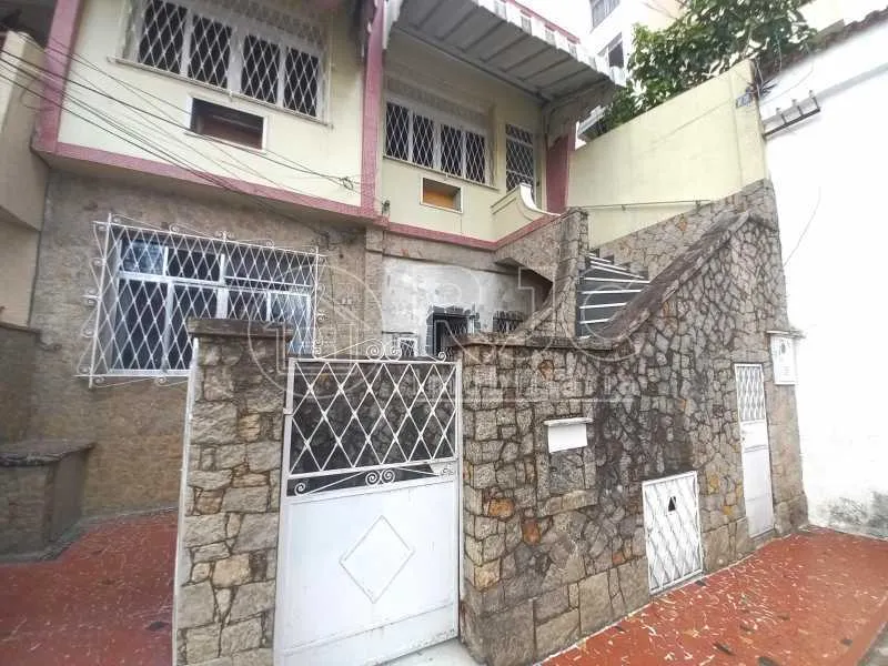 Sobrado para venda tem 100 metros quadrados com 3 quartos em Vila Isabel - Rio de Janeiro
