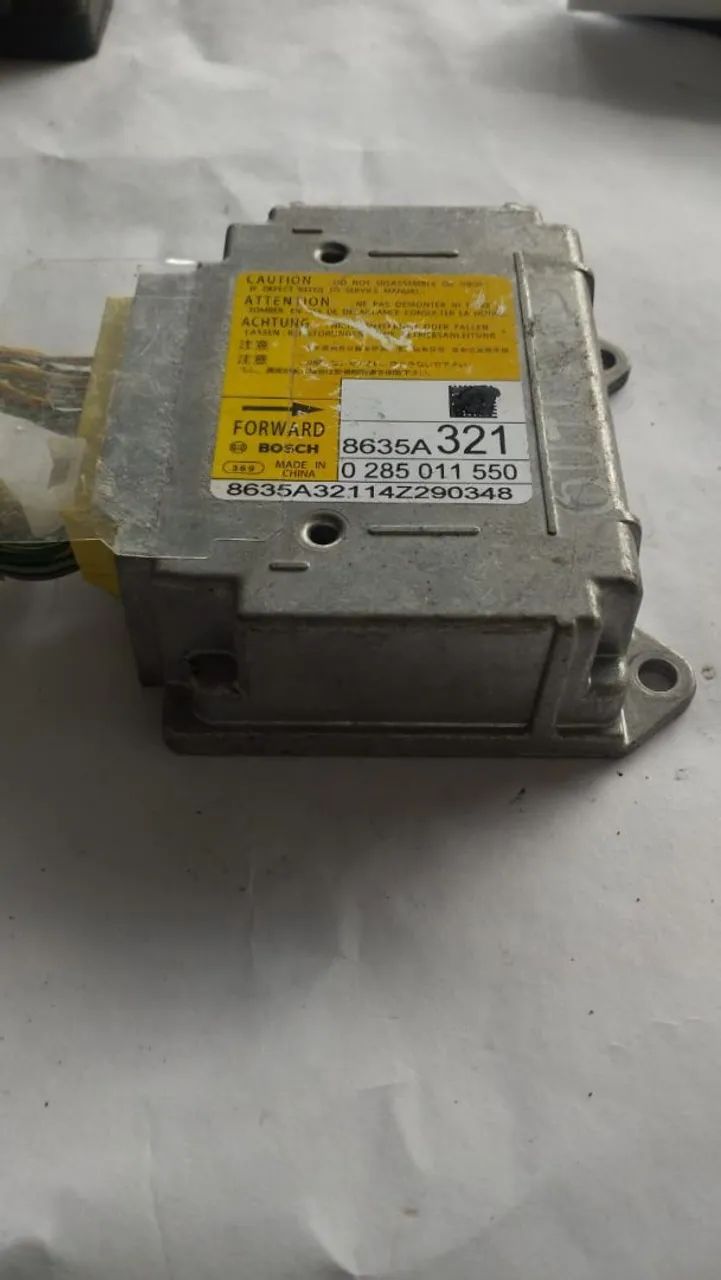 Módulo ABS Bosch Outlander 8635A321 - Foto 2