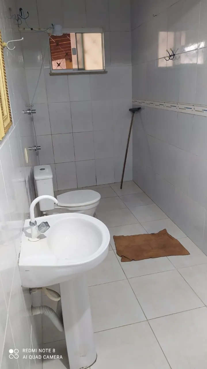 Alugo casa Camburiu