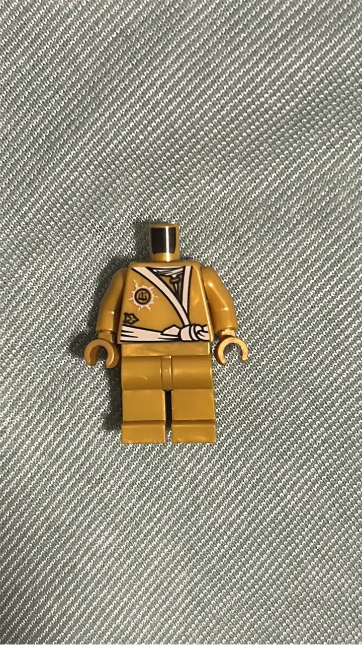 Lego Zane rebooted dourado 