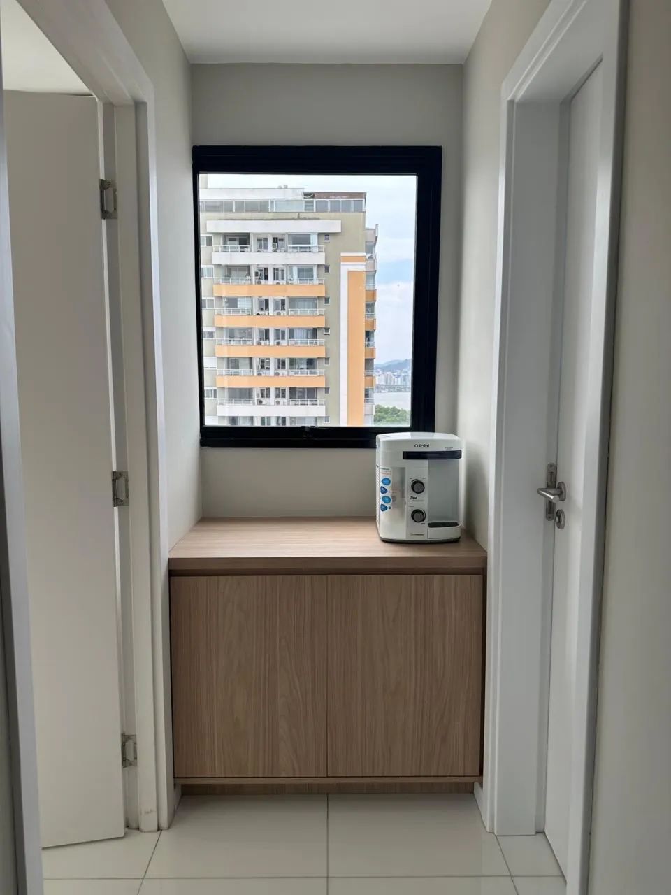 Alugo sala comercial mobiliada em coqueiros  - Foto 7