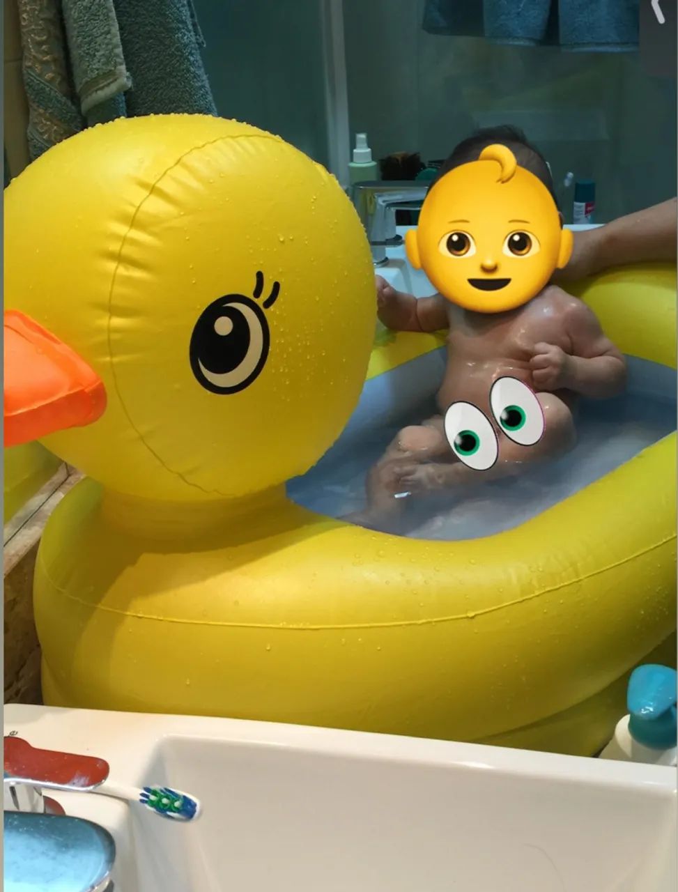 Banheira inflável de pato para bebê Munchin - Foto 4