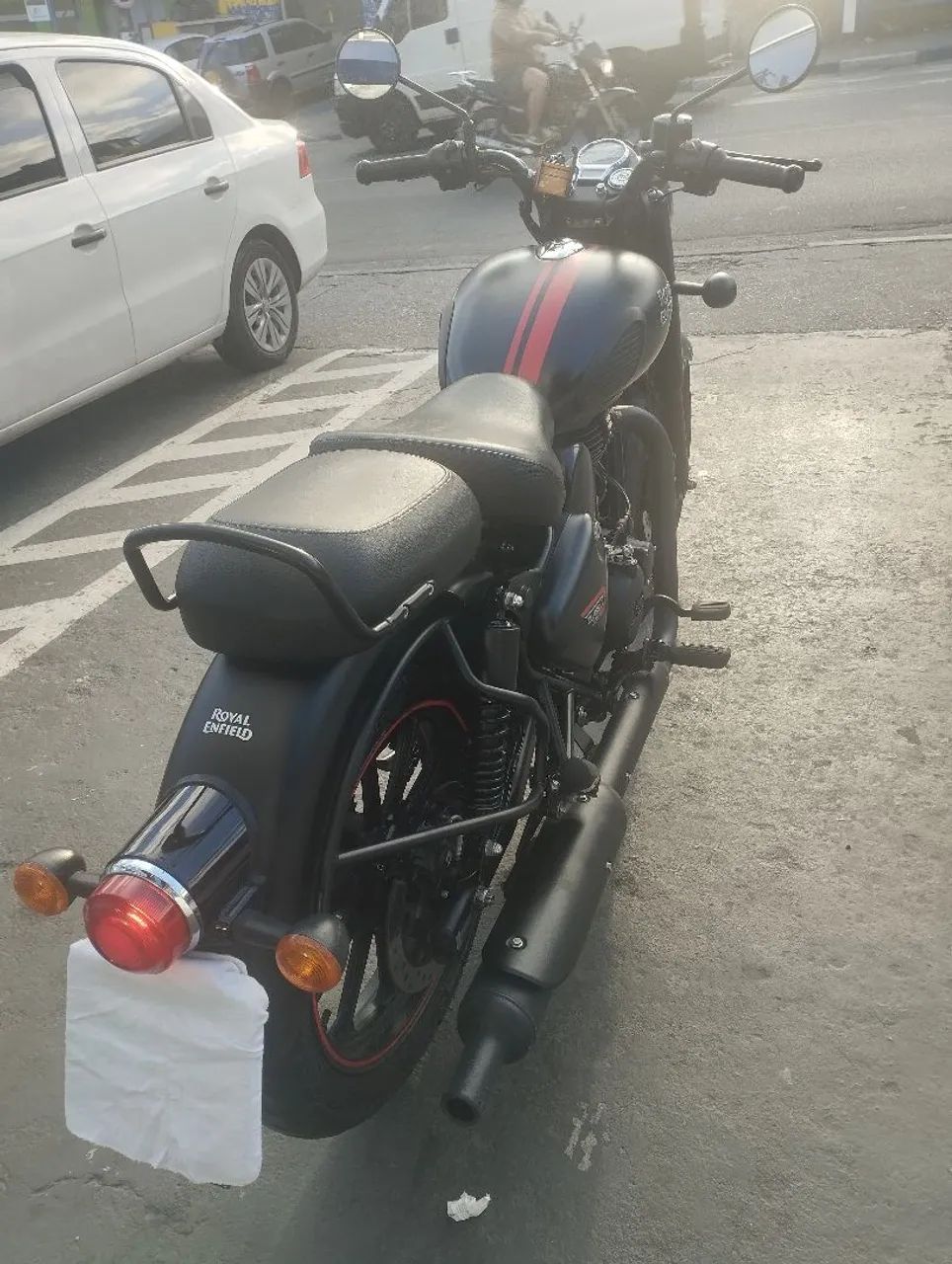 Royal Enfield Classic Dark 350 / Ano 2025 / Garantia de Fábrica  - Foto 4