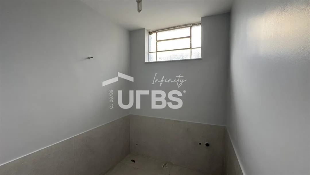 0 - Casa 5 quartos, sendo 1 suíte