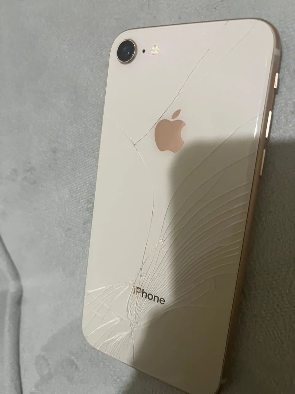 iPhone 8(com defeito) - Foto 2