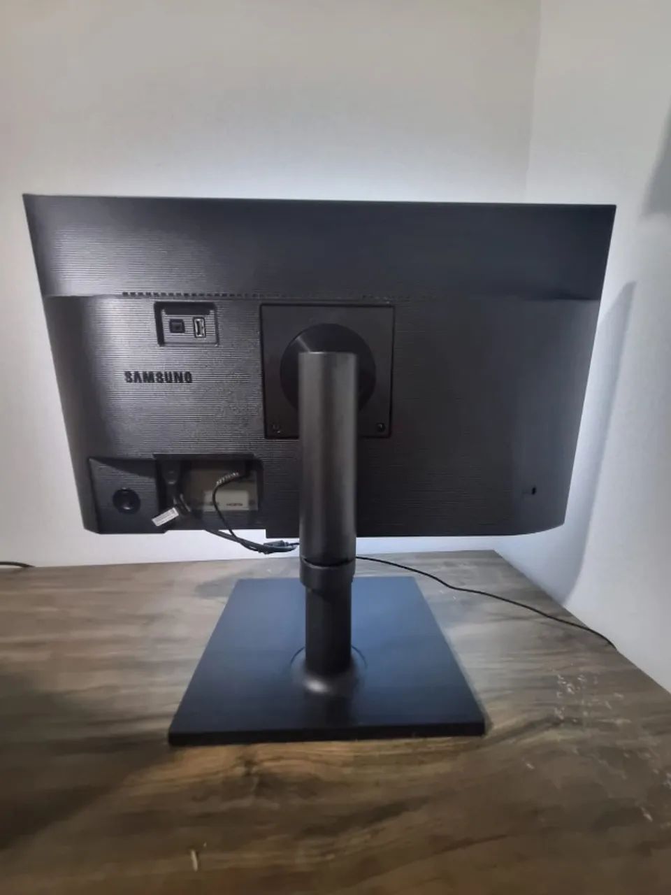 MONITOR GAMER SAMSUNG ODYSSEY G30 24"  - Foto 2