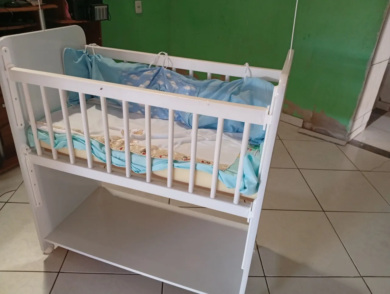 Berço de Bebê - Branco - Usado
