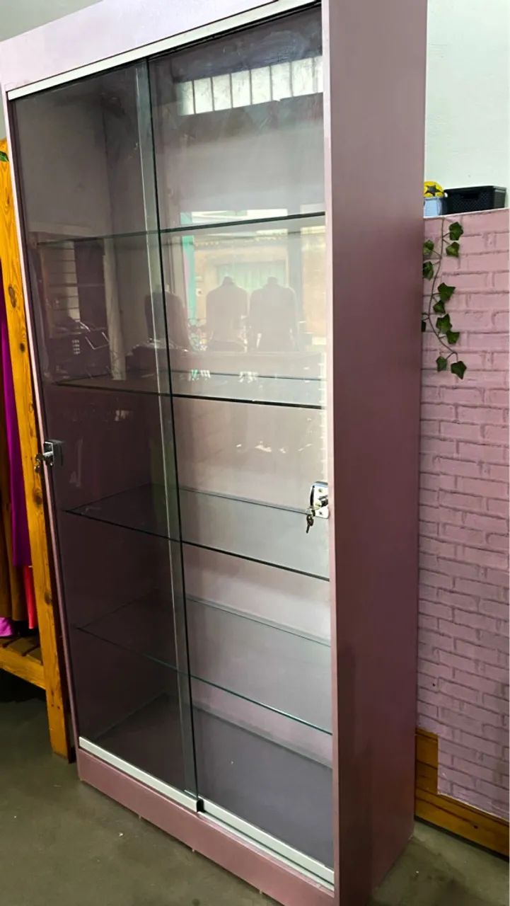 Vitrine de Vidro Rosa - Ideal para Exposição! - Foto 2