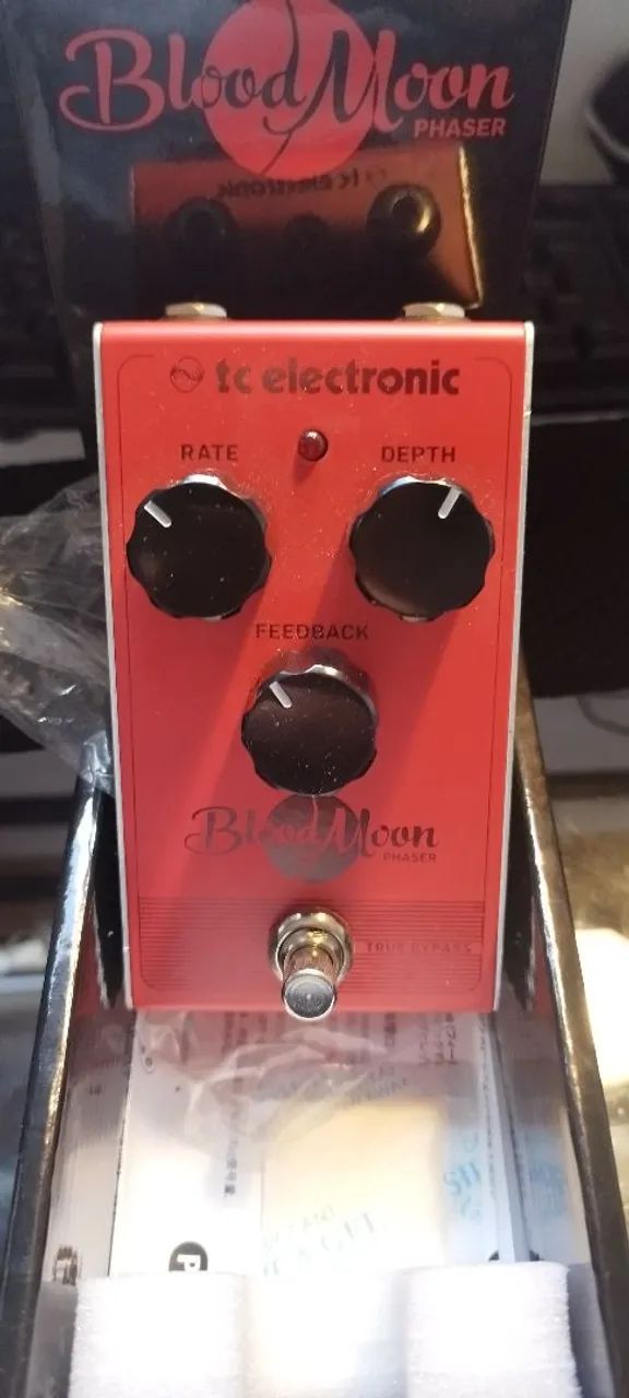 Pedal Phaser TC Eletronics - Blood Moon