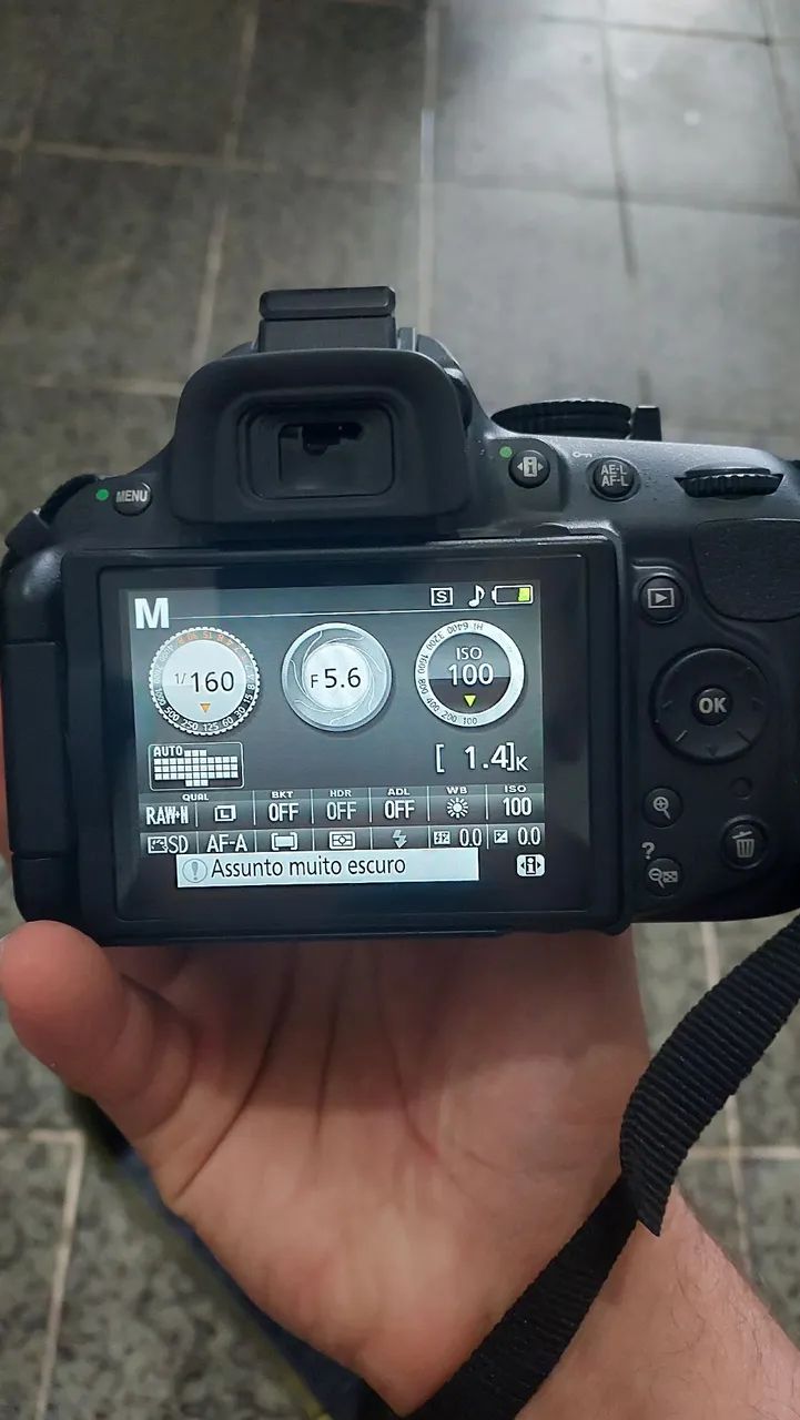Câmera DSLR Nikon D5200 - Foto 4