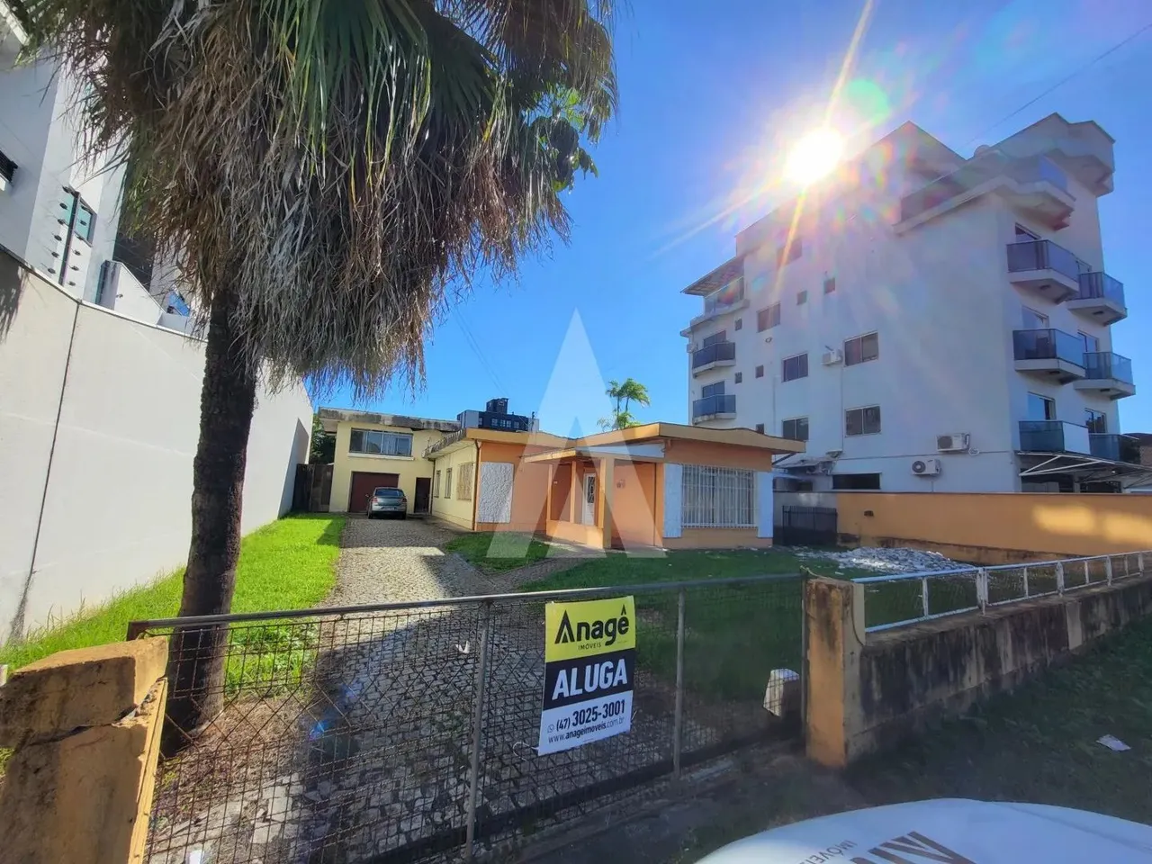 Terreno para alugar por R$ 6000.00, 619.75 m2 - AMERICA - JOINVILLE/SC