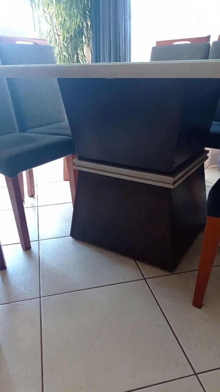 Mesa de Jantar Branca com Tampo de Vidro - Foto 4