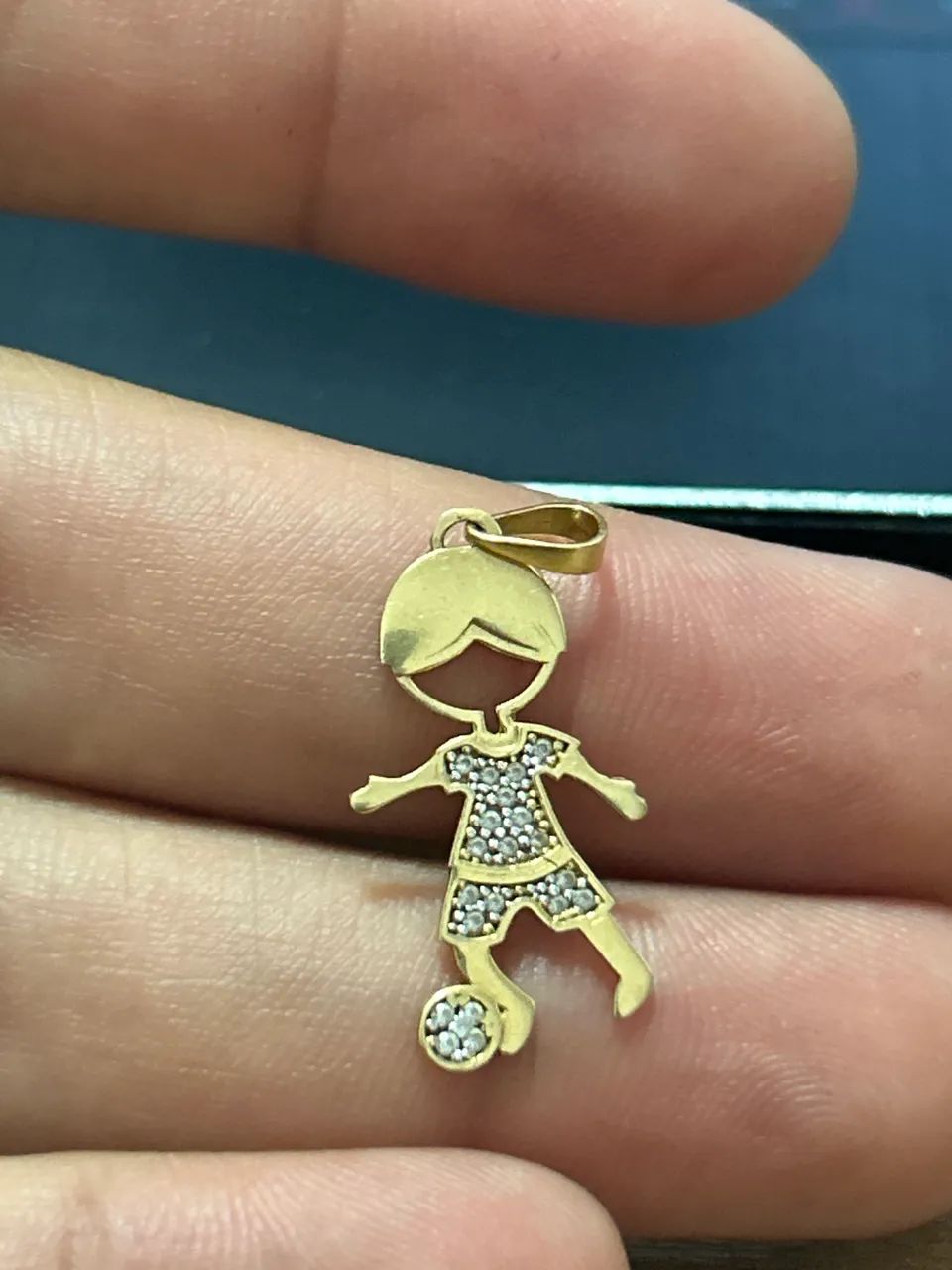 Pingente ouro 18k cravejado 