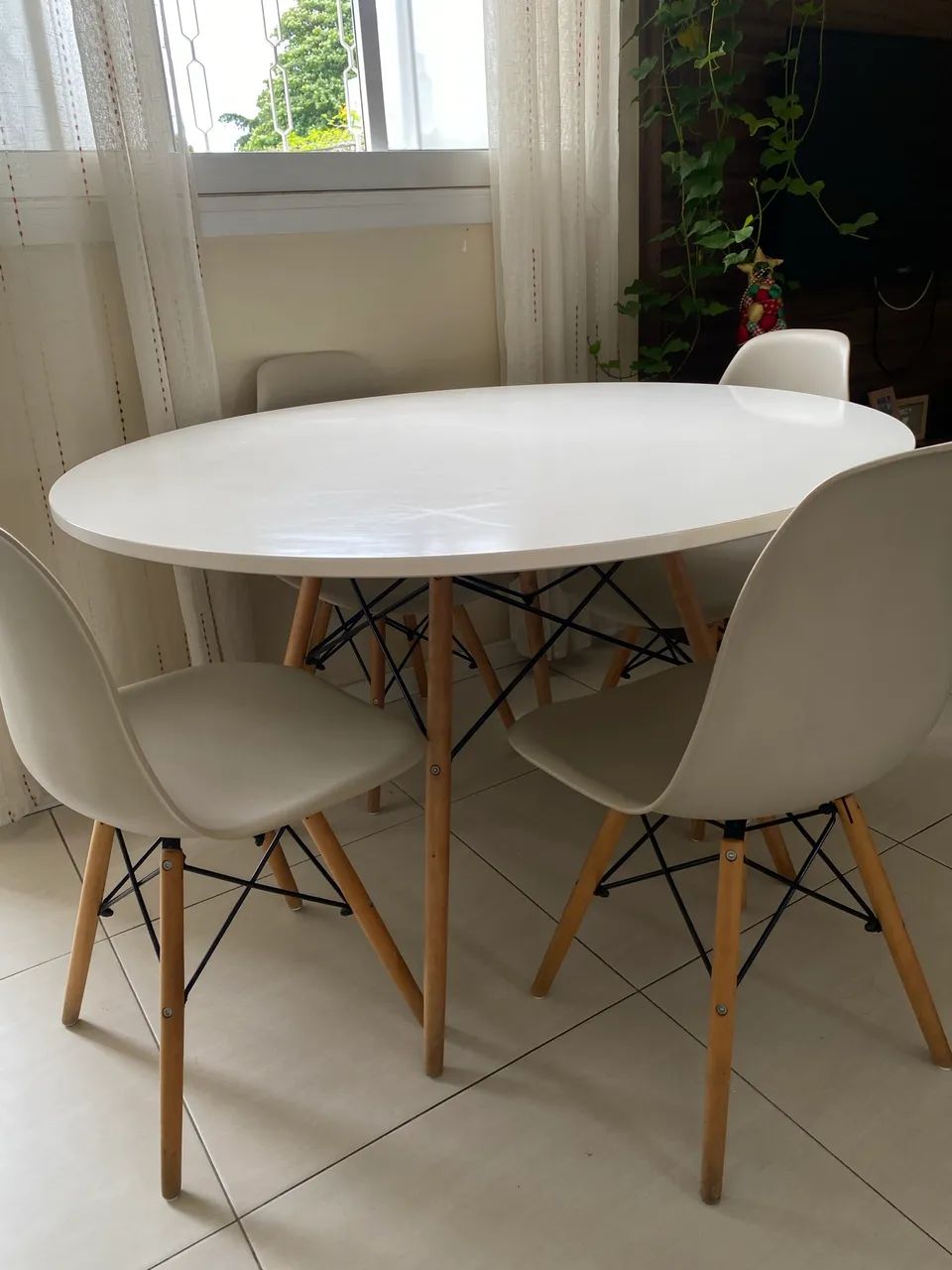 Mesa redonda 64352820698114122