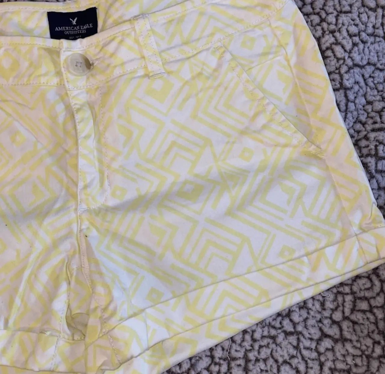 Shorts Feminino American Eagle Estampado tamanho 40