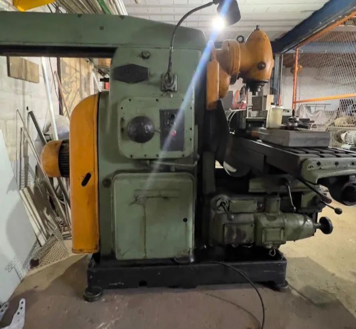 Fresadora Industrial Robusta e Funcional - Foto 3