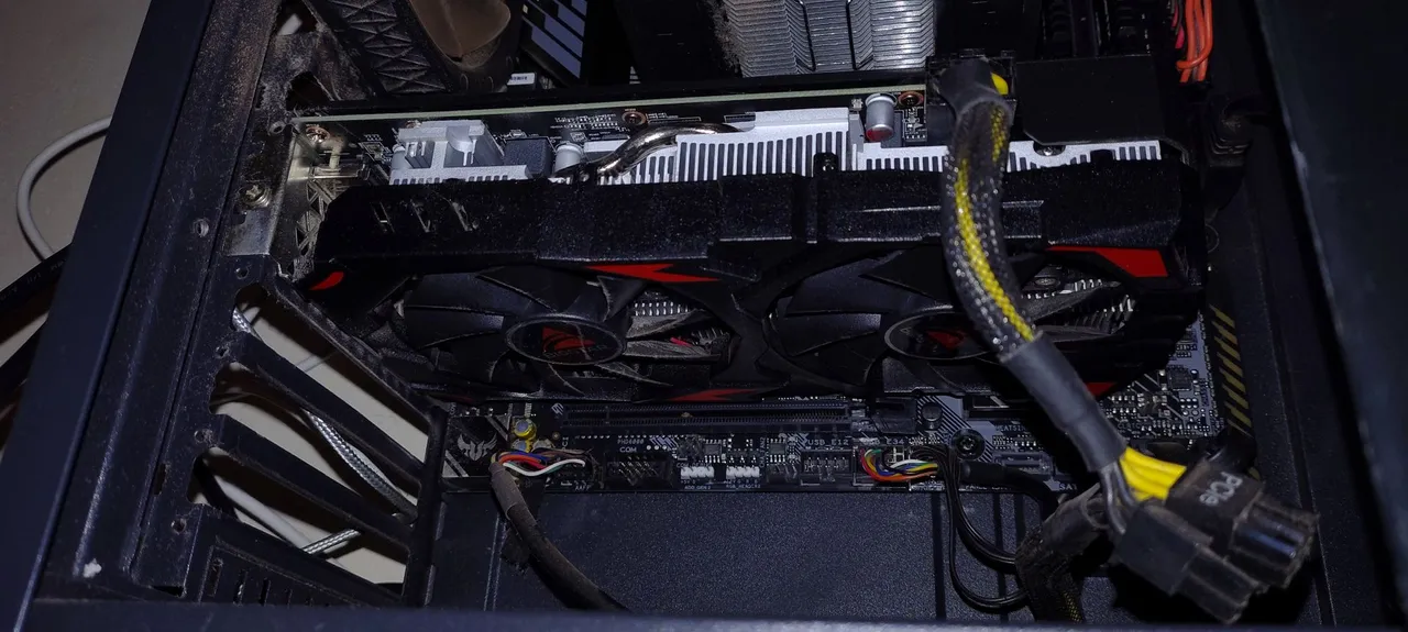Placa de Vídeo Biostar Radeon RX 580 8GB