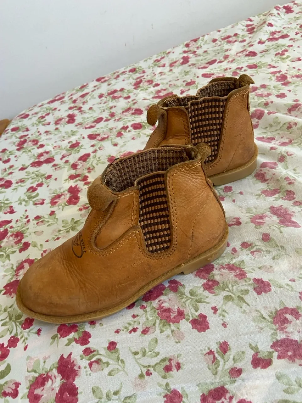 Botas infantis de couro - Conforto e Estilo