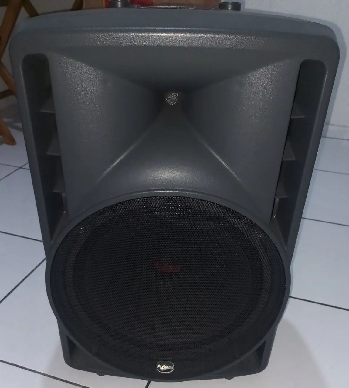 CAIXA AMPLIFICADA LEACS 