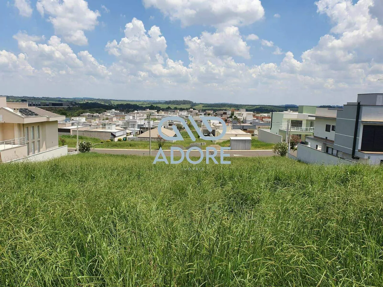 Terreno à venda no Condomínio Lagos D'icaraí - Salto/SP