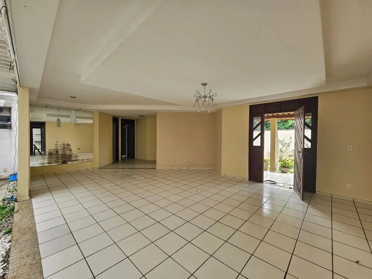 Linda casa para locação no bairro Capim Macio