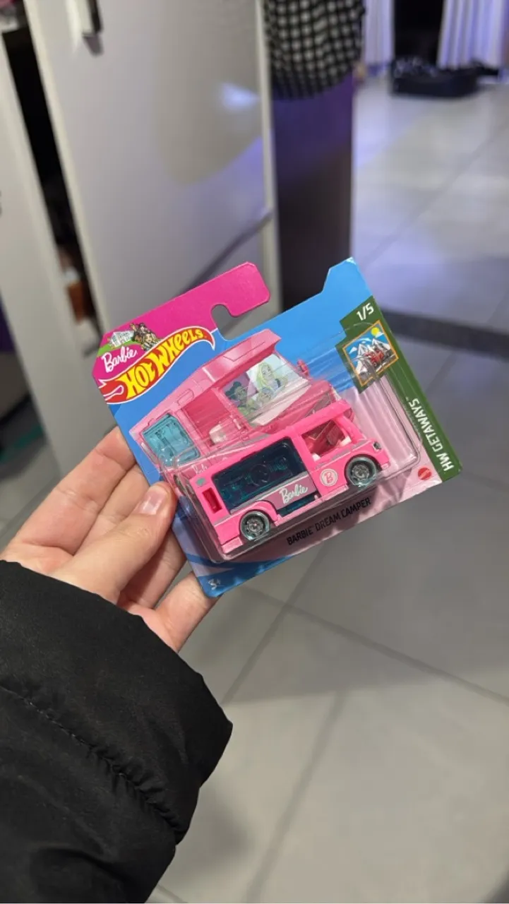 Hot Wheels Barbie Dream Camper