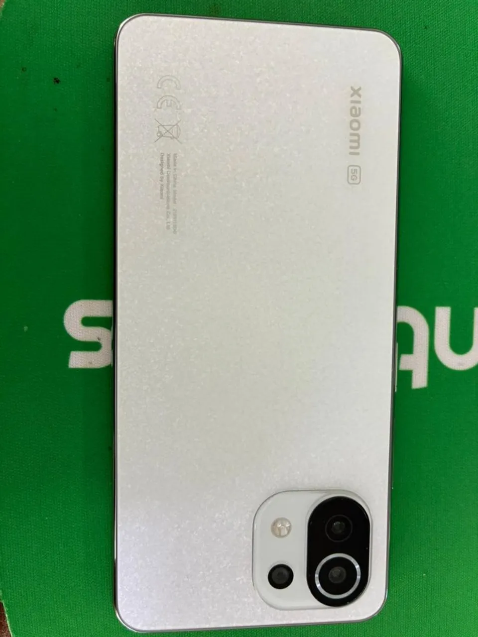 Vendo esse smartphone xiaomi semi-novo
