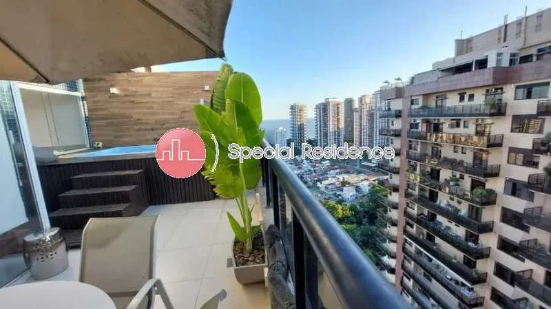 Cobertura Duplex / Piscina / Reformada