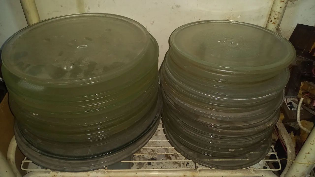 Pratos para microondas  usados
