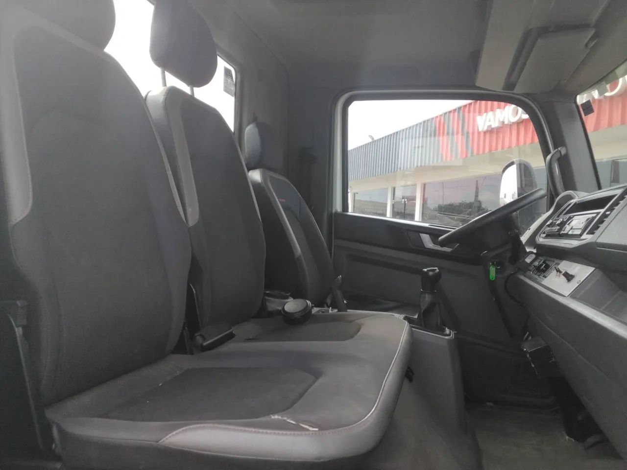 Volkswagen 11.180 Delivery 2p (diesel)(E5) 2020/2021 Vamos Seminovos São Leopoldo - Foto 7