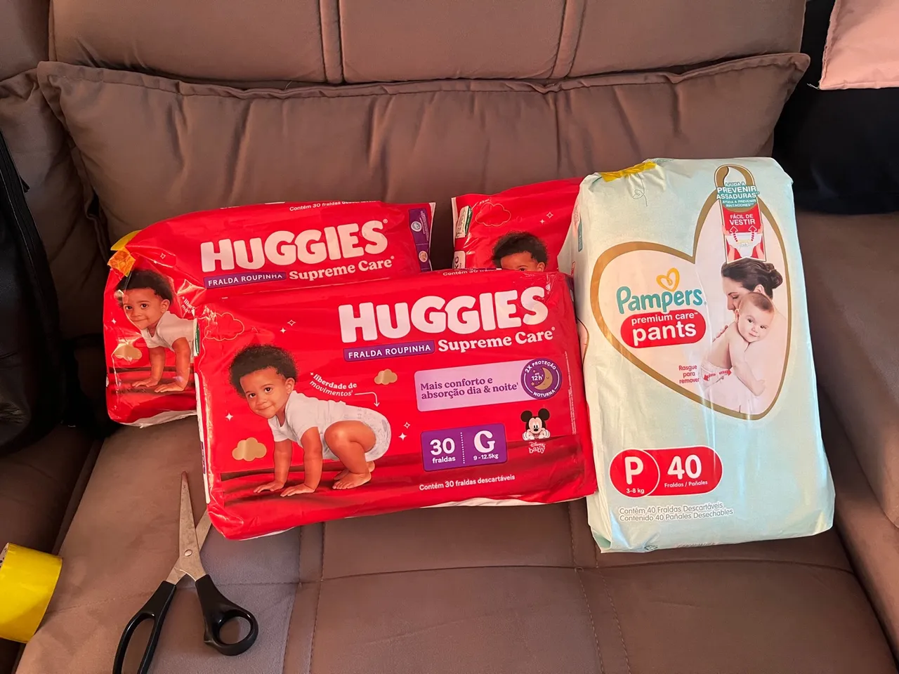 Fraldas Huggies Supreme Care e Pampers Pants