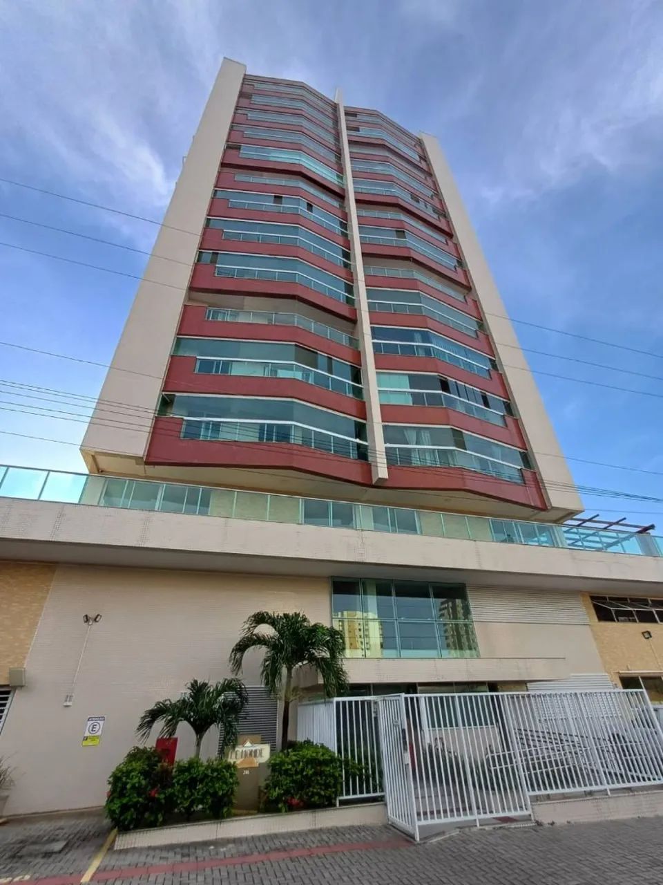 Apartamento MOBILIADO no Condomínio Le Monde 2/4, 2 suítes, 2 vagas - Atalaia - Foto 4